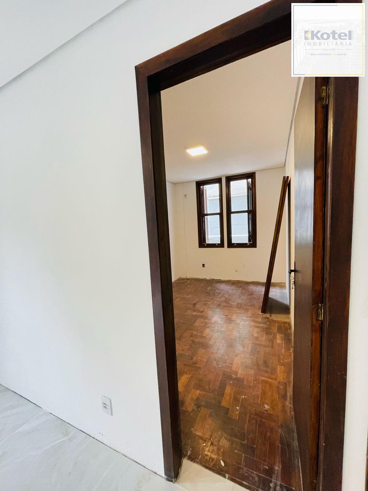 Apartamento Bairro centro- 3 dormitórios ,Sendo 1 suíte. — foto 4