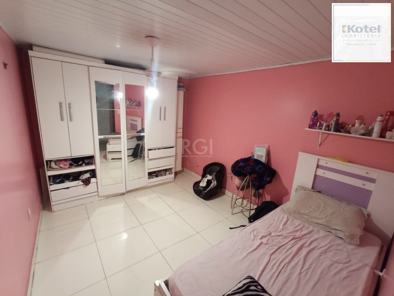 Casa no bairro Hípica - 3 dormitórios — foto 5