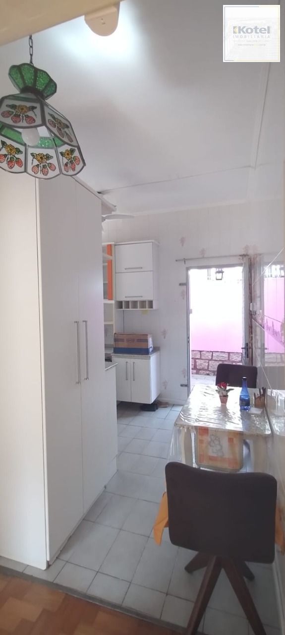 Casa no bairro Santa Tereza - Vila dos Comerciários - 5 dormitórios — foto 2