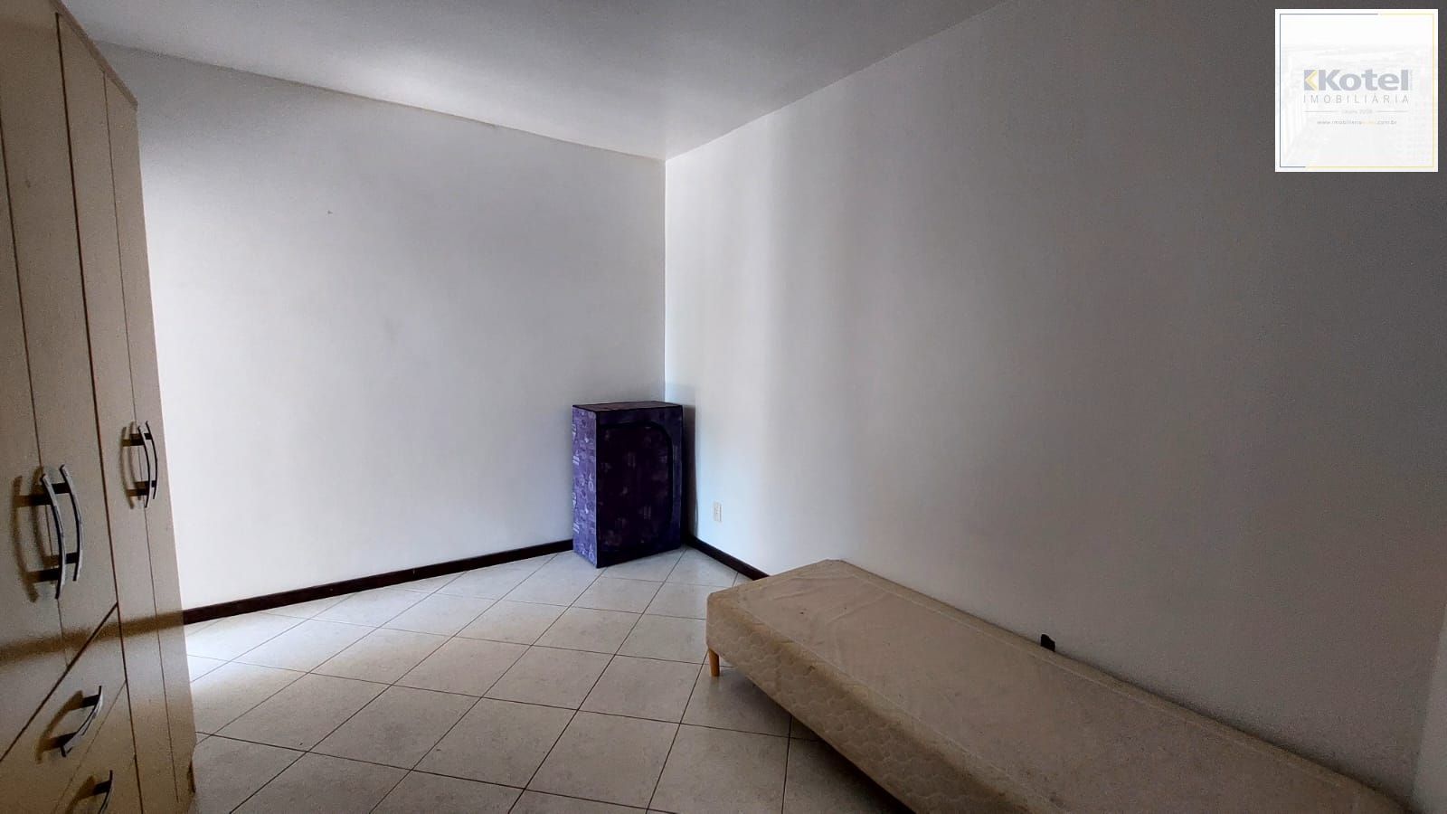 Casa no bairro Vila Nova - 4 dormitórios, Sendo 1 Suíte — foto 5