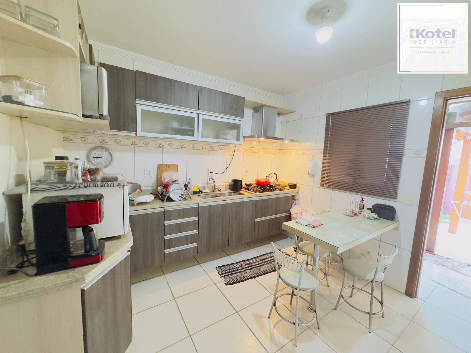 Casa no bairro Hípica - 3 dormitórios — foto 4