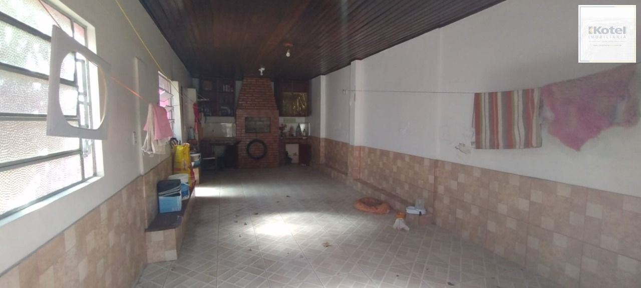 Casa no bairro Santa Tereza - Vila dos Comerciários - 5 dormitórios — foto 5
