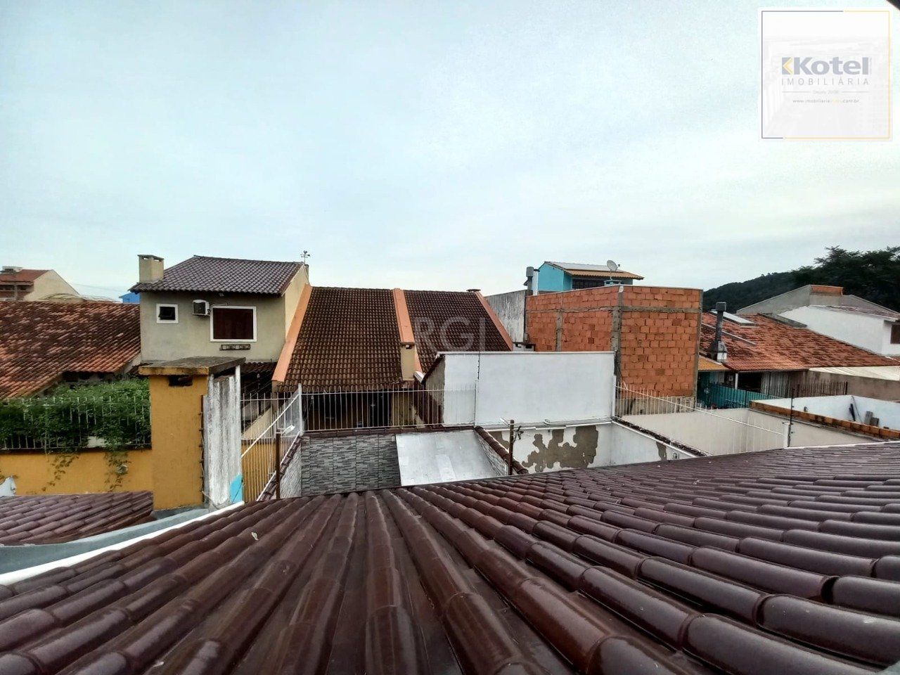 Casa no bairro Aberta dos Morros - 2 dormitórios — foto 2