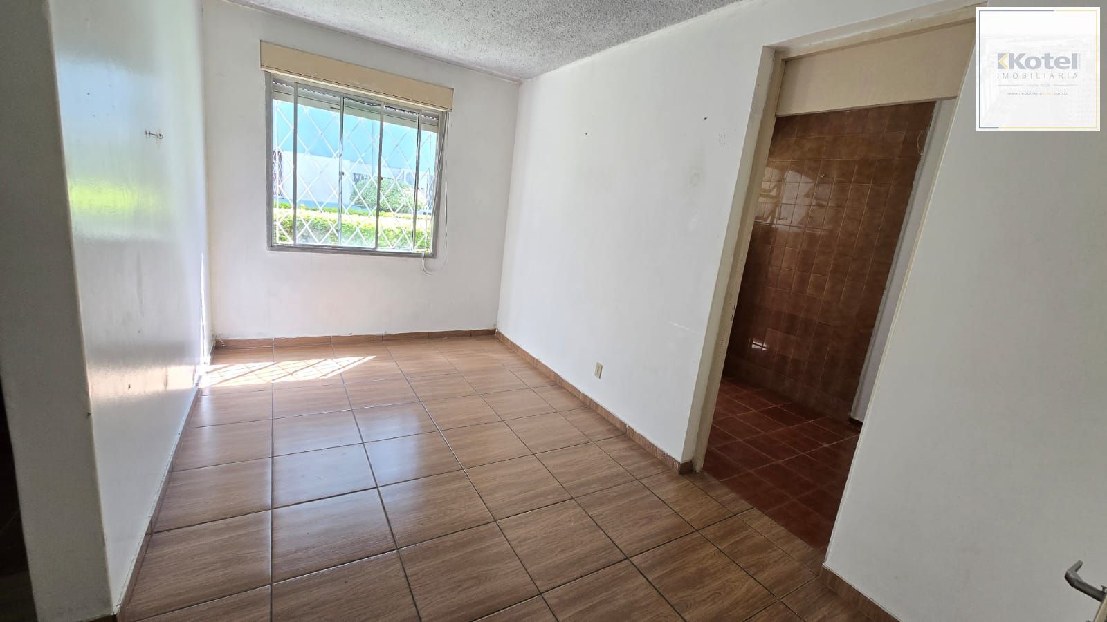 Apartamento no bairro Vila Nova 1 dormitório - 1 VAGA