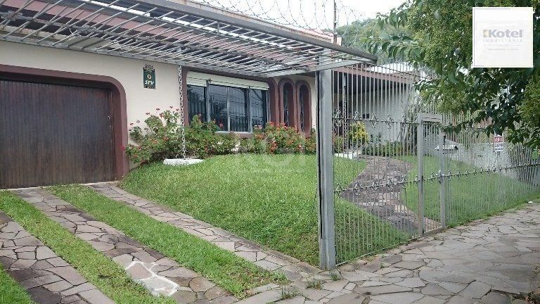 Casa com 4 dormitórios no Bairro Guarujá — foto 3