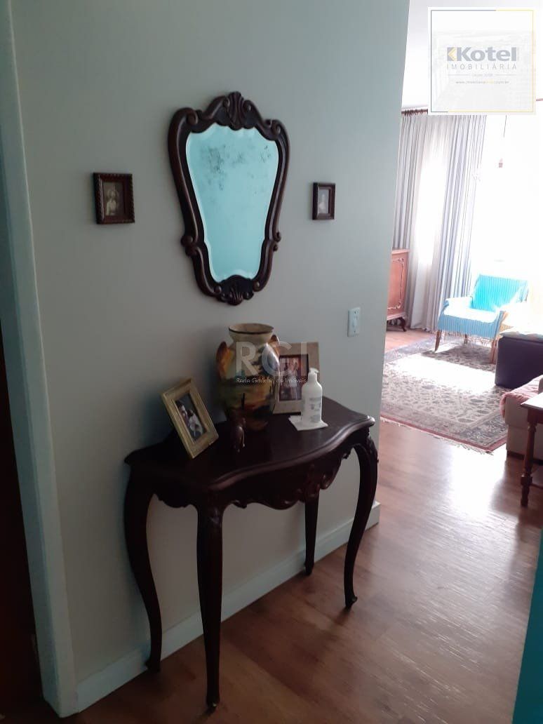 Apartamento no bairro Auxiliadora - 4 dormitórios — foto 3