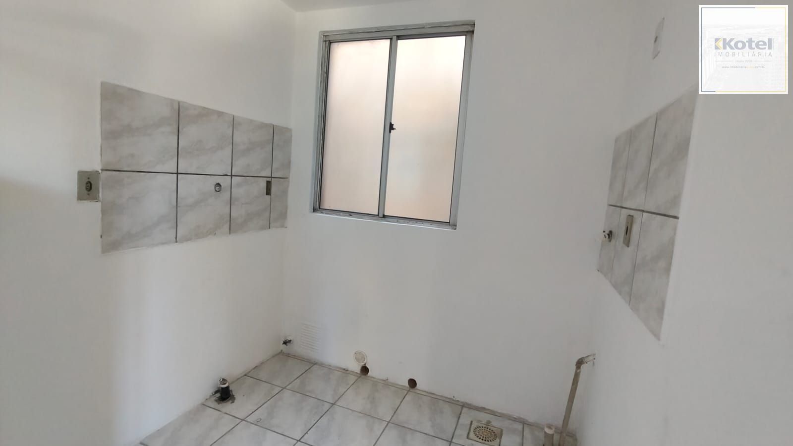 Apartamento no Bairro Lomba do Pinheiro - 2 Dormitórios — foto 4