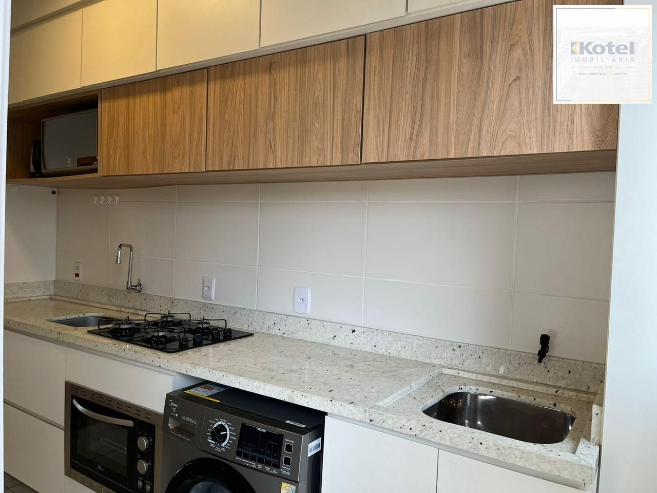 Casa Residencial à Venda no Bairro Hípica 2 dormitórios — foto 3