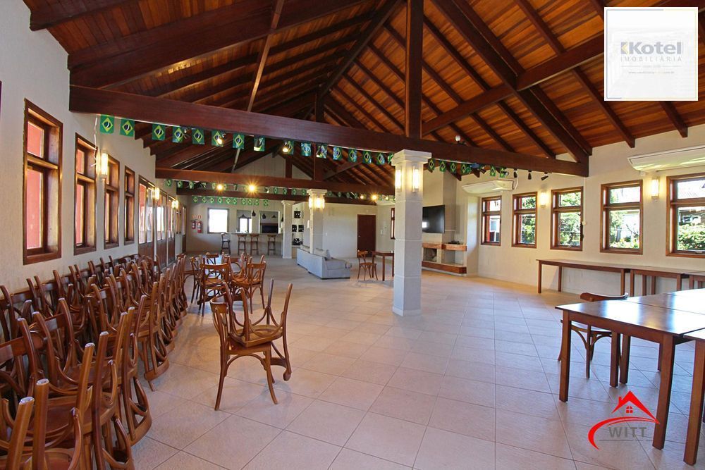 Casa de 3 suítes excelente acabamento Localizada no condomínio Mirante do lago