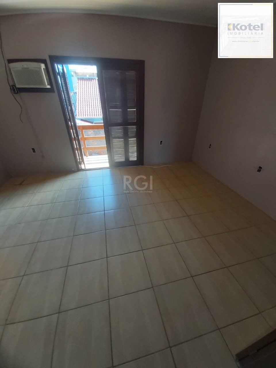 Casa no bairro Hípica - 3 dormitórios — foto 5