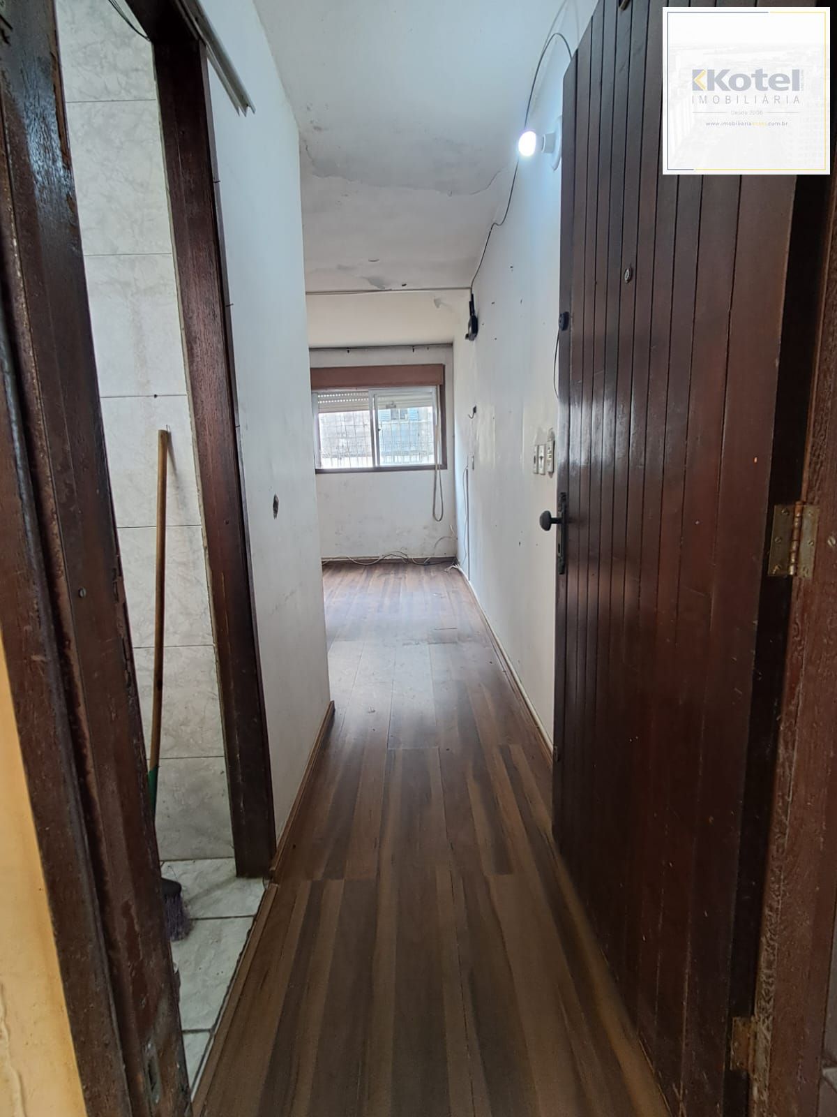Apartamento na Rubem Berta - 2 Dormitórios — foto 4