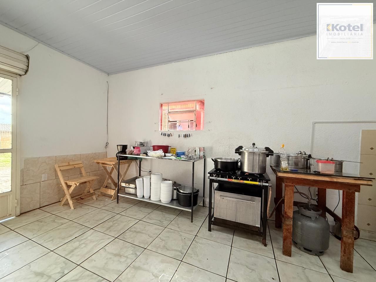 Ponto Comercial no bairro Restinga