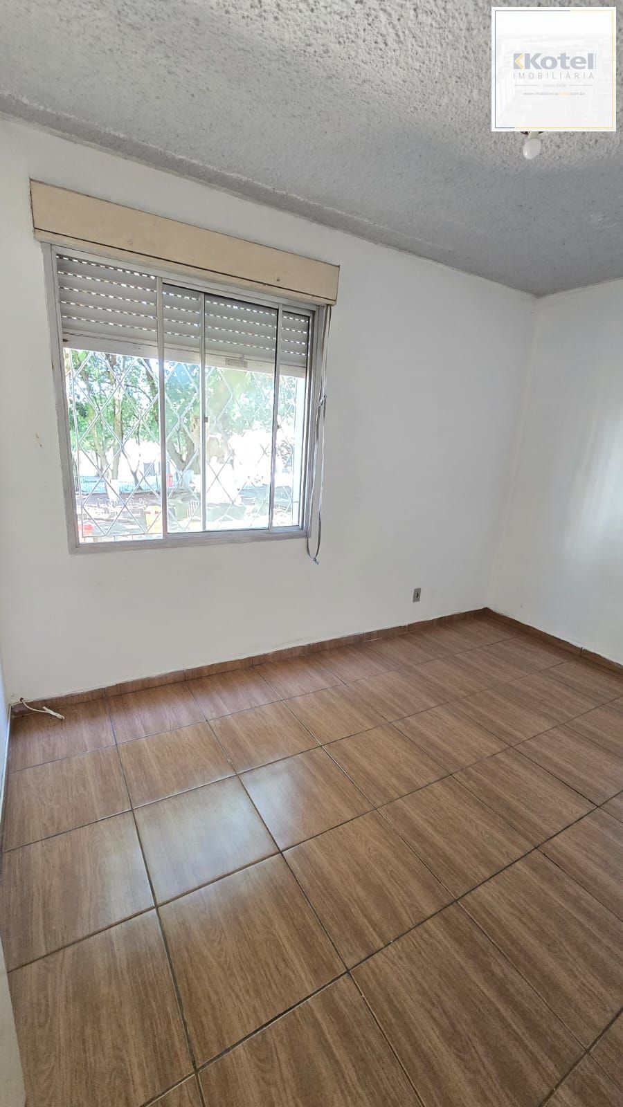 Apartamento no bairro Vila Nova 1 dormitório - 1 VAGA