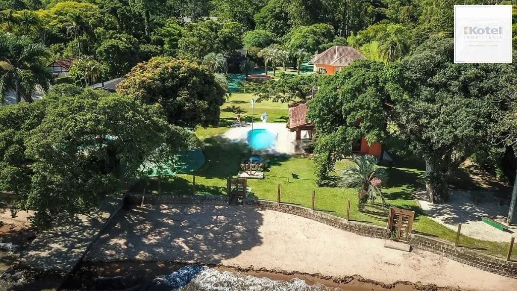 Casa no bairro Ponta Grossa com suíte presidencial — foto 2