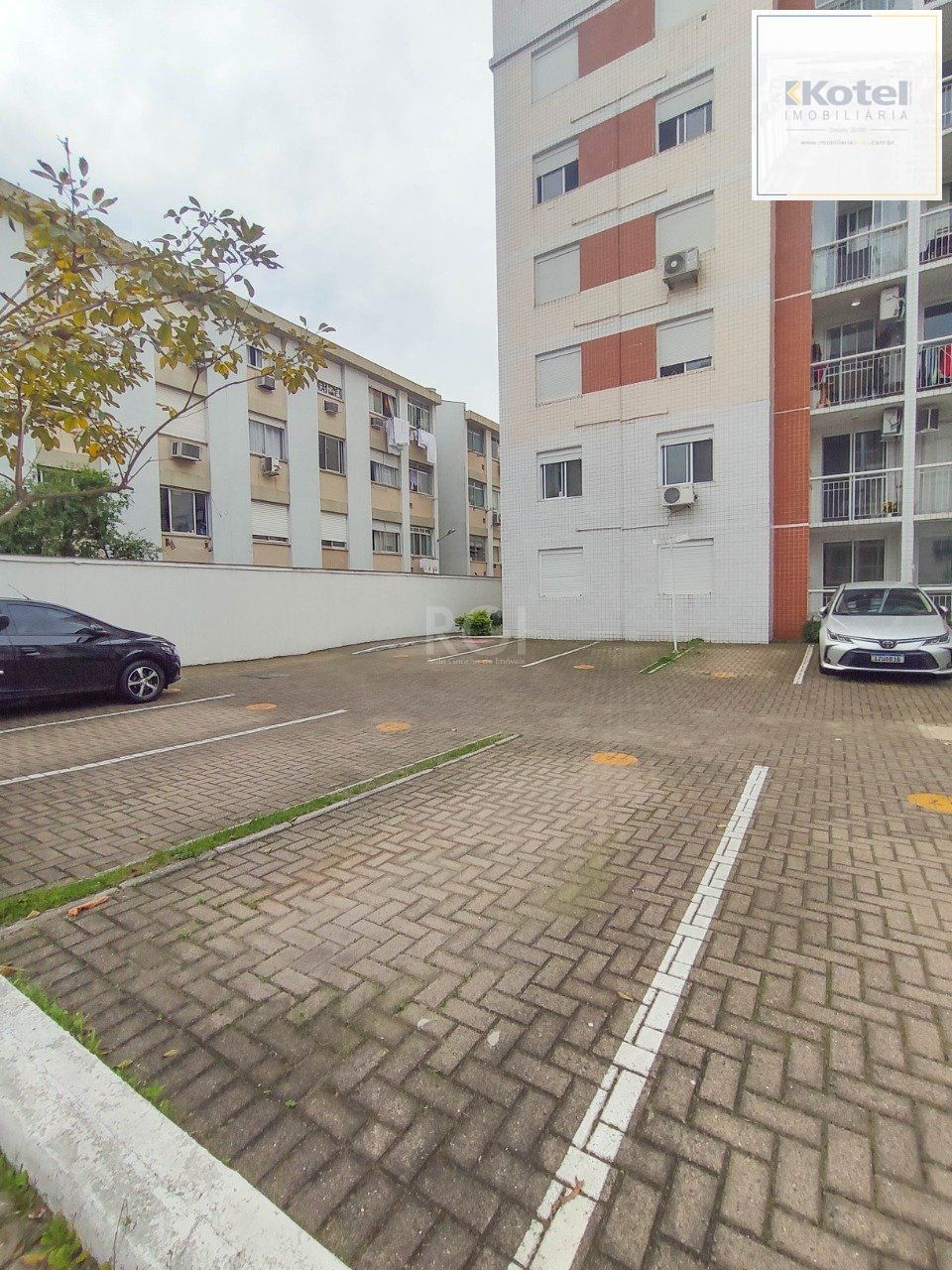 Apartamento no bairro Cristal - 3 dormitórios — foto 4
