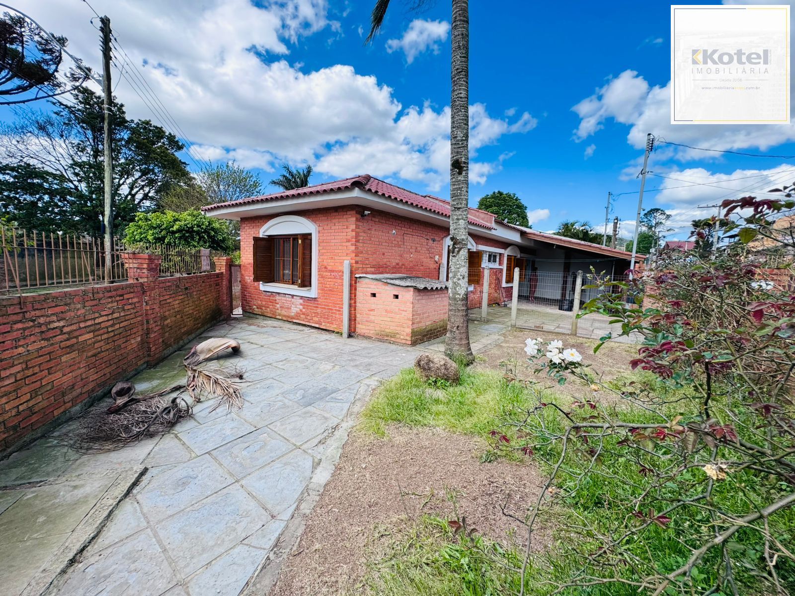 Casa no bairro Guarujá - 3 dormitórios - 1 suíte — foto 5