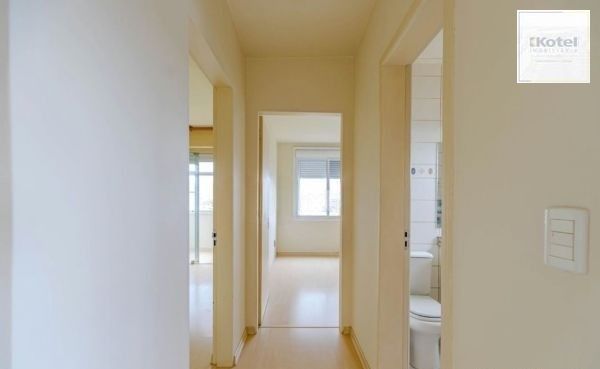 Apartamento na Medianeira de 2 dormitórios e vaga DESOCUPADO — foto 4