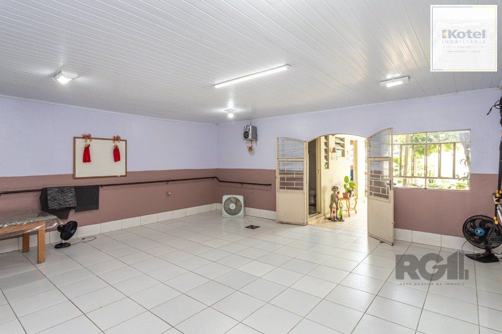 CASA COMERCIAL E RESIDENCIAL NO MIOLO DO BAIRRO SANTANA — foto 2