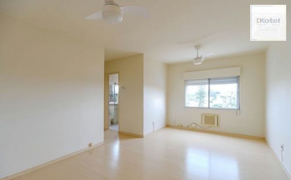 Apartamento na Medianeira de 2 dormitórios e vaga DESOCUPADO — foto 2