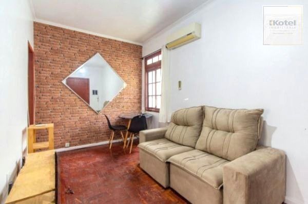 Apartamento no Centro de 1 dormitório mobiliado e DESOCUPADO — foto 2