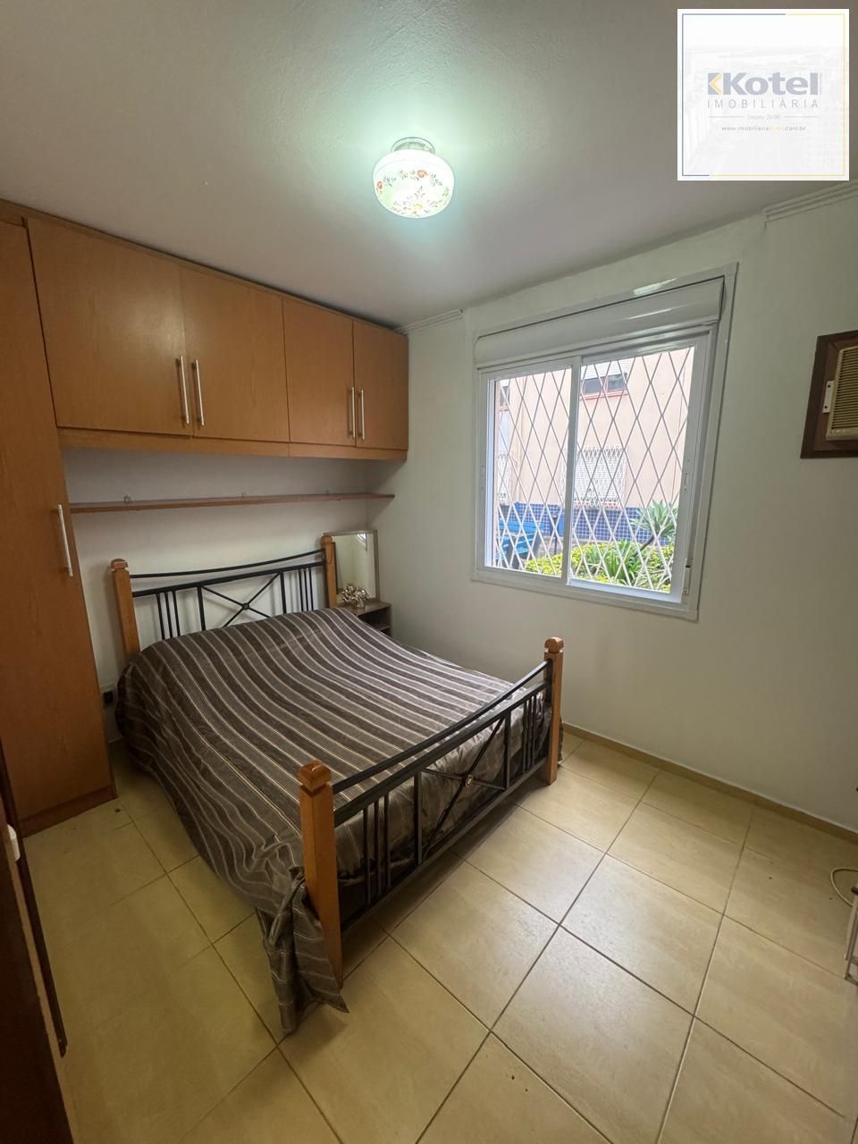 Apartamento térreo de 2 dormitórios, Menino Deus DESOCUPADO