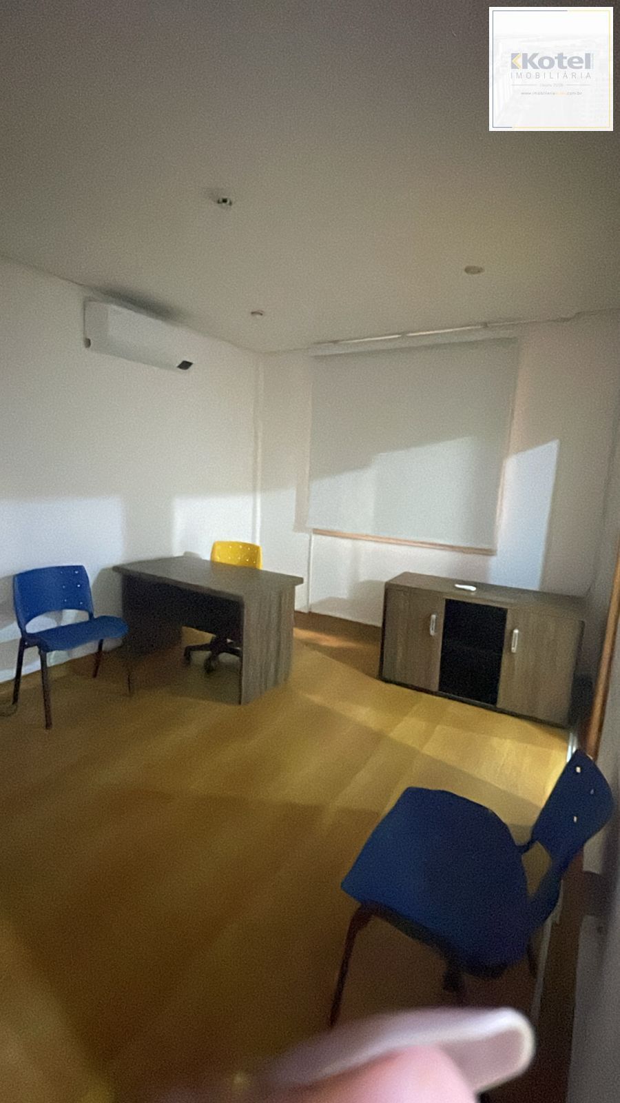 Sala Comercial ou Apartamento no Centro DESOCUPADO