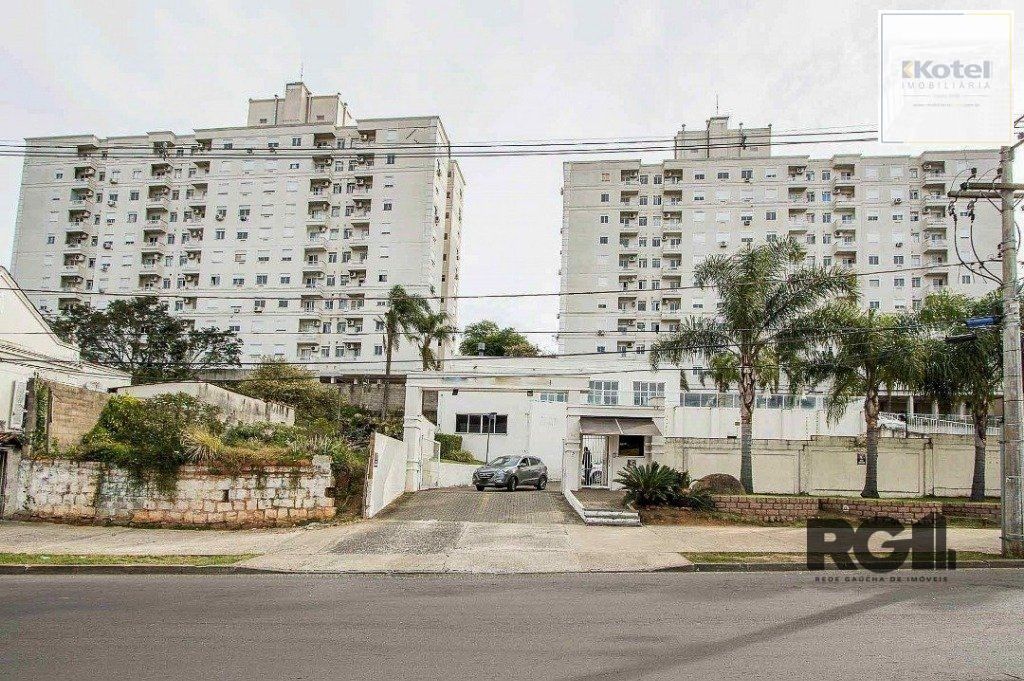 Apartamento no Teresópolis de 2 dormitórios infra e vaga DESOCUPADO