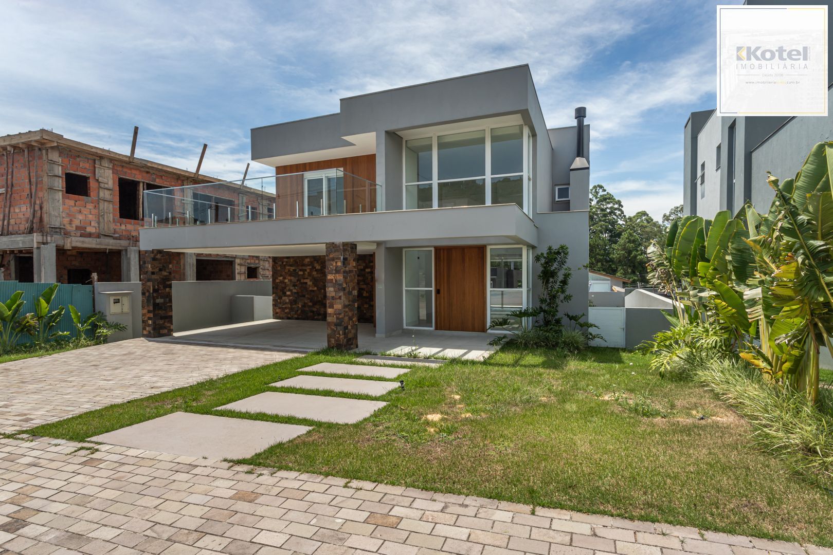 Casa de Condomínio 4 quartos à venda, 485m², Vila Nova - Porto Alegre
