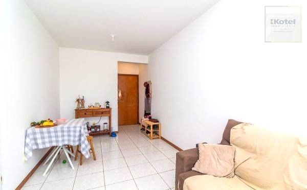 Apartamento na Cavalhada de 2 dormitórios e vaga — foto 3