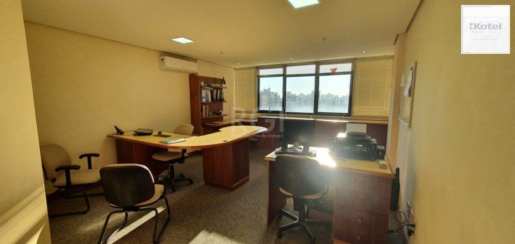 Conjunto / Sala comercial no bairro Petrópolis