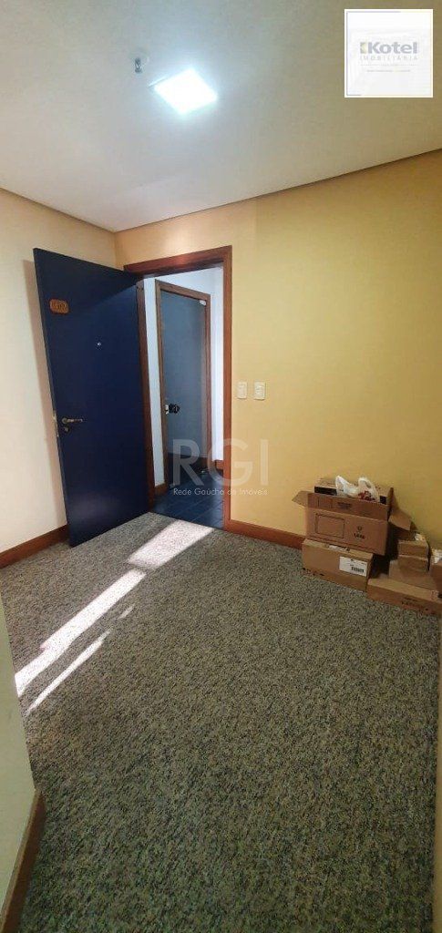 Conjunto / Sala comercial no bairro Petrópolis