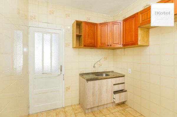 Apartamento de 2 dormitórios no bairro Santa Cecilia DESOCUPADO