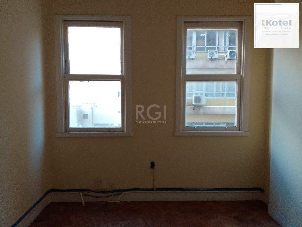 Conjunto/Sala para Venda - 123.42m², 0 dormitórios, Centro