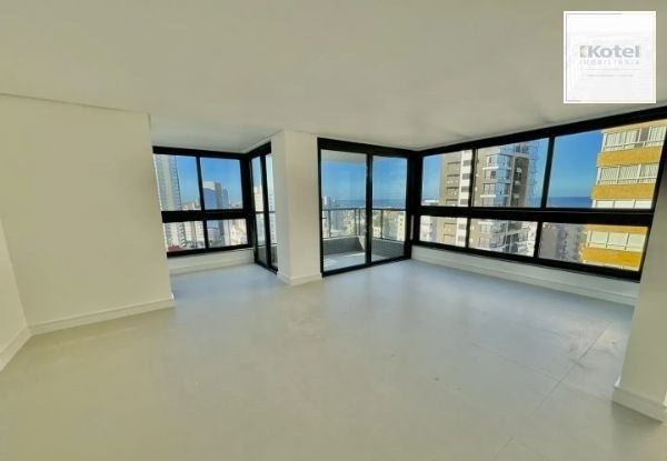 Apartamento em Torres Alto padrão de 3 dormitórios e 2 vagas DESOCUPADO