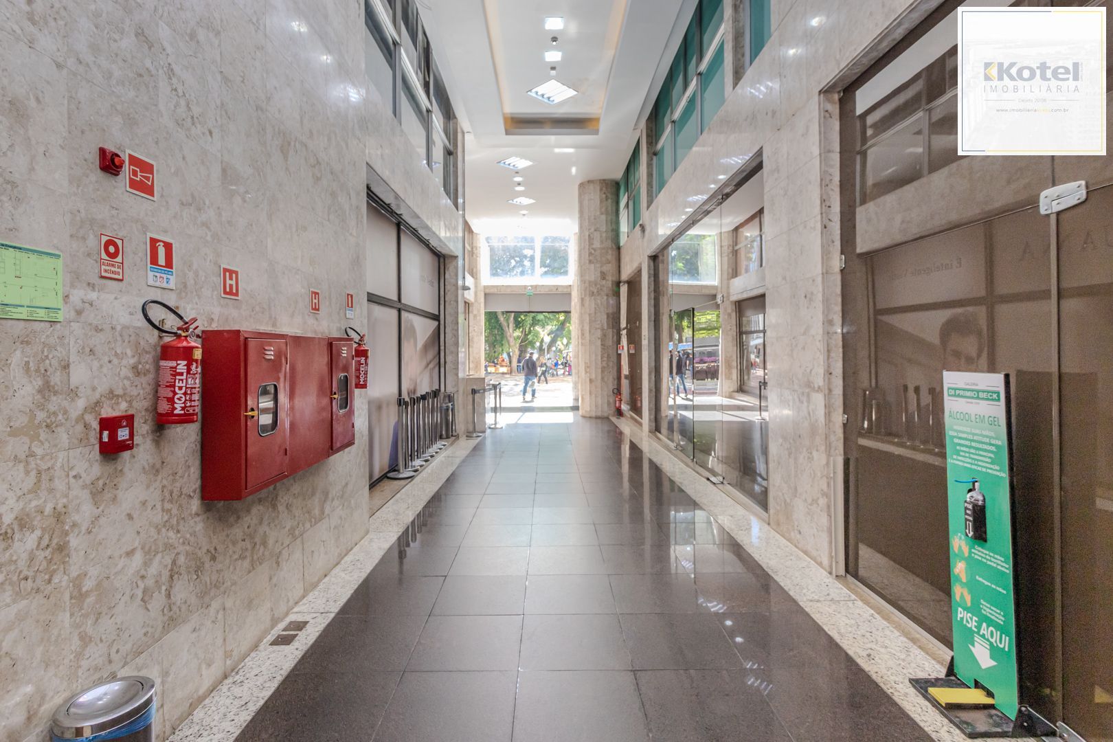 Ótima e ampla sala comercial