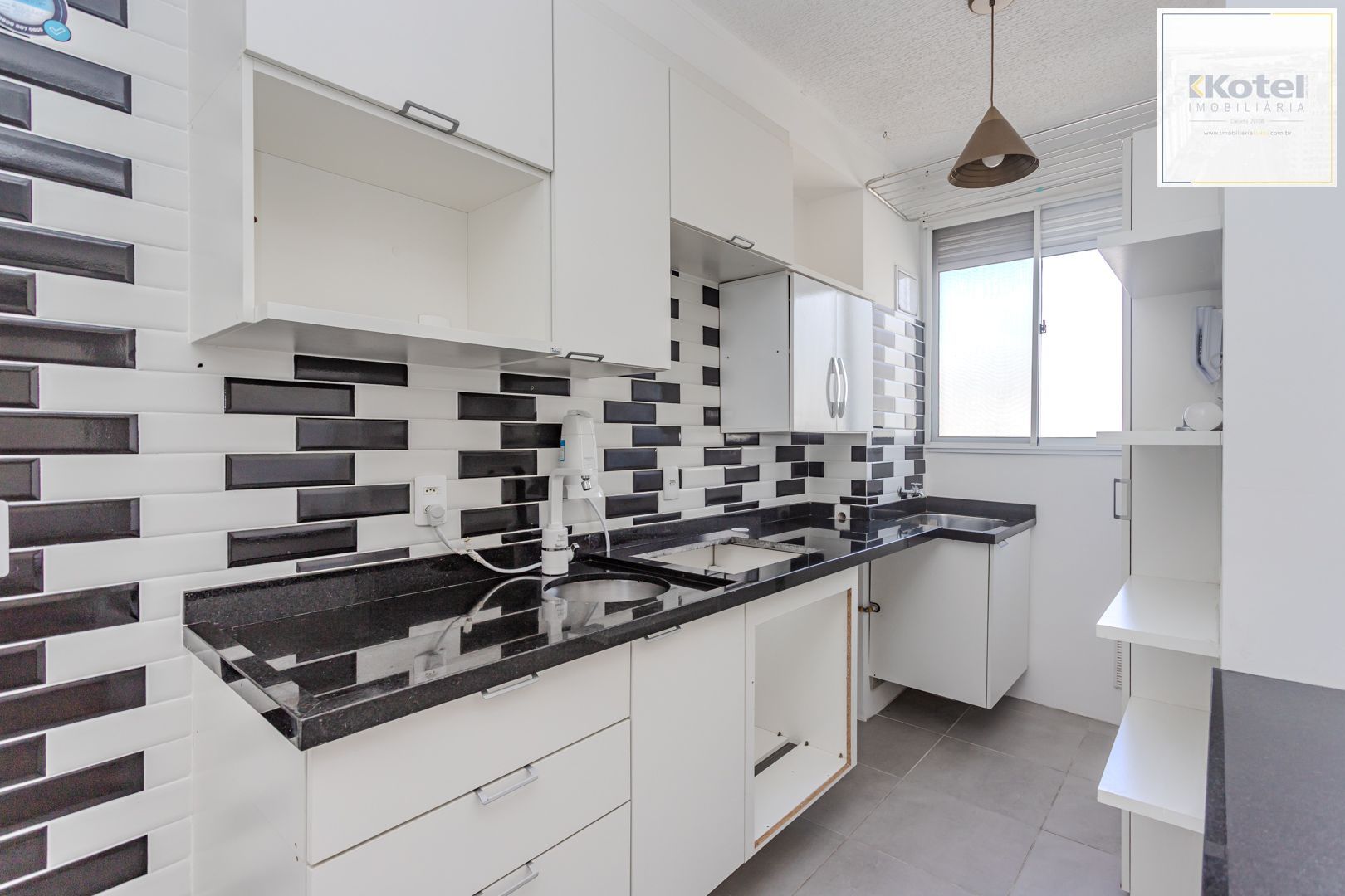 Apartamento no Sarandi de 2 dormitórios vaga e infra DESOCUPADO — foto 5