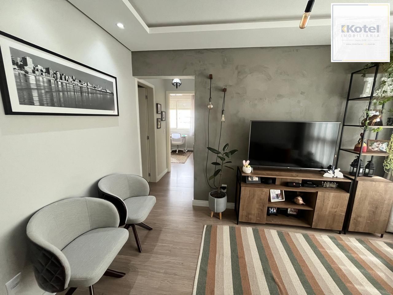 Apartamento 2 dorm. + Dependência no Menino Deus — foto 3