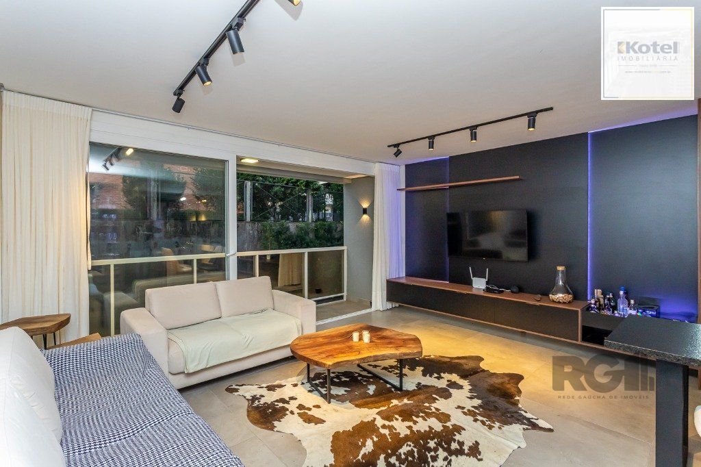 Apartamento DUPLEX no bairro Chácara das Pedras de 2 dormitórios e 2 vagas — foto 2