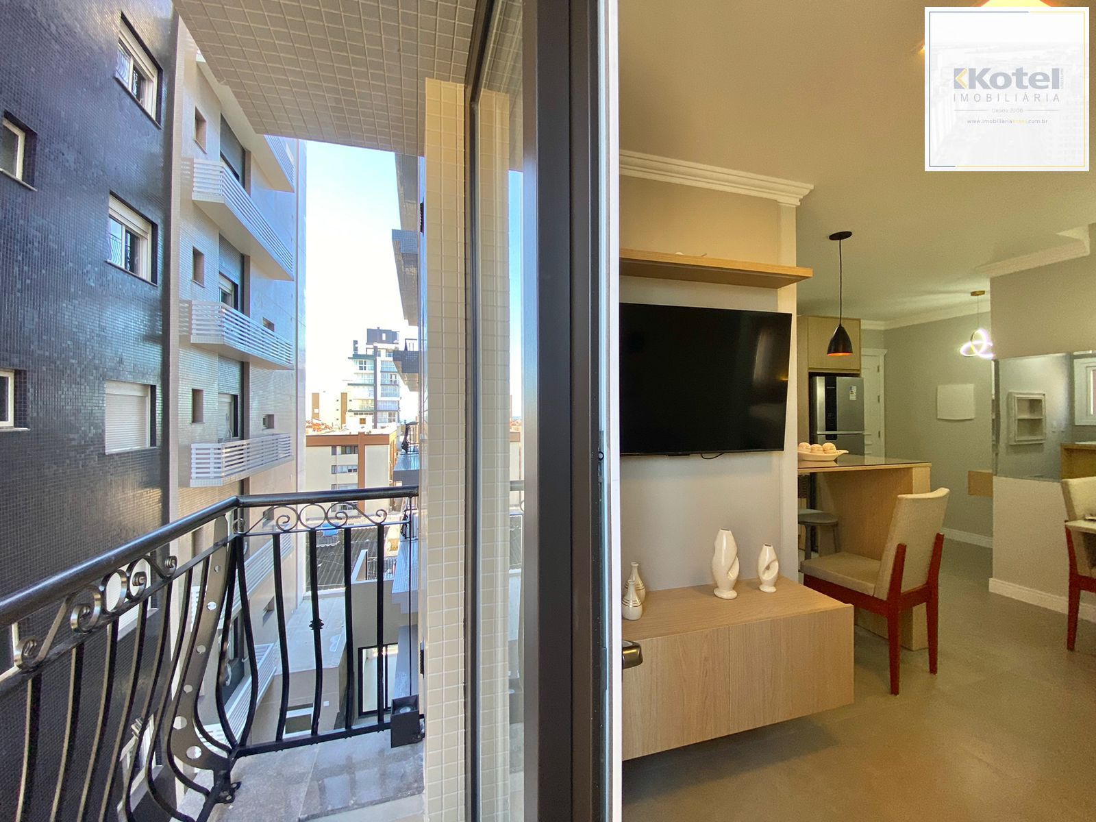 Apartamento NOVO em Capão da Canoa de 2 dormitórios e vaga