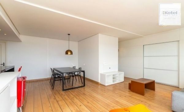 Apartamento no bairro Higienópolis de 2 dormitórios e 2 vagas — foto 4