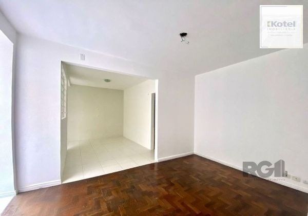 Apartamento no Praia de Belas de 2 dormitórios DESOCUPADO
