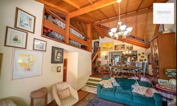 Casa em Gramado de 4 dormitórios e  4 vagas — foto 5