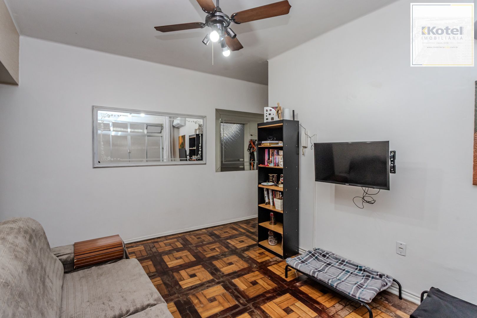 Apartamento na Cidade Baixa de 2 dormitórios
