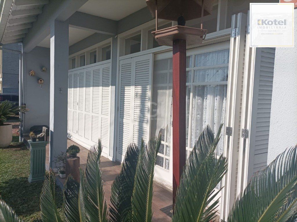 Casa para Venda 3 dormitórios 2 vagas - Capão Novo