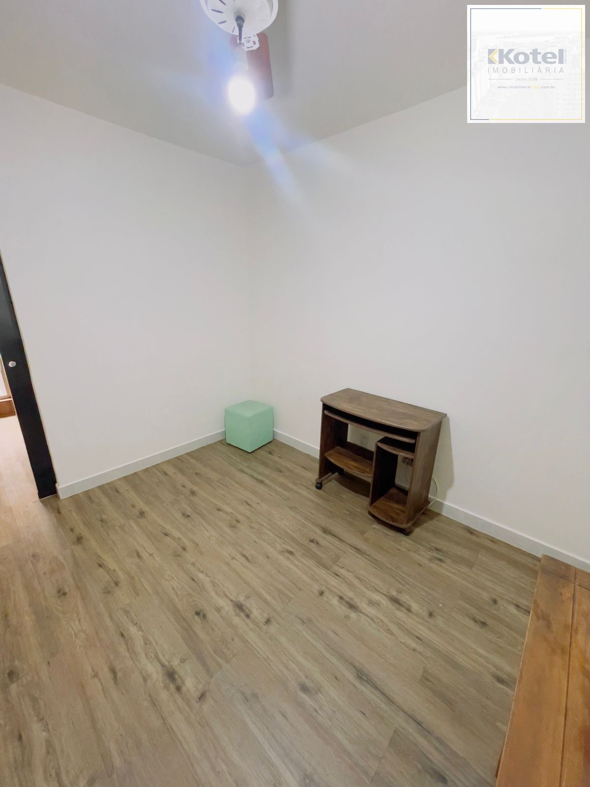 APARTAMENTO REFORMADO E DESOCUPADO, ENTRAR E MORAR NA CIDADE BAIXA!!!
