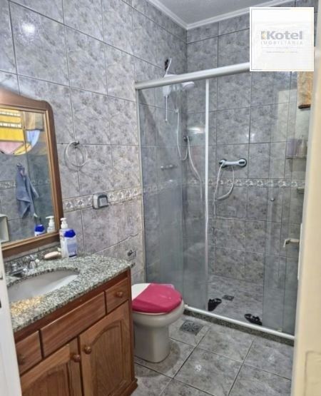 Casa sobrado no Passo D'areia de 3 dormitórios e vaga