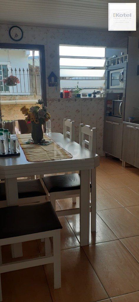 Casa para Venda - 98m², 4 dormitórios, 2 vagas - Jardim Algarve