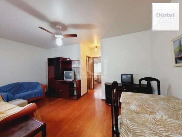 Apartamento no Petrópolis de 1 dormitório — foto 3