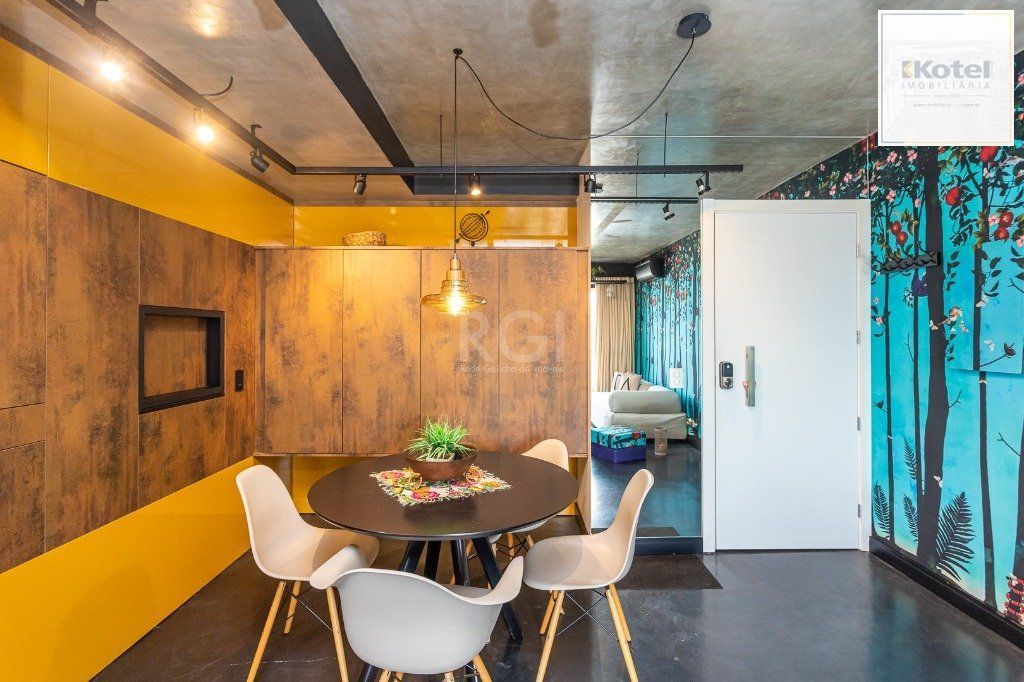 Apartamento para Venda - 70.07m², 2 dormitórios, sendo 1 suites, 2 vagas - Jardim Botânico