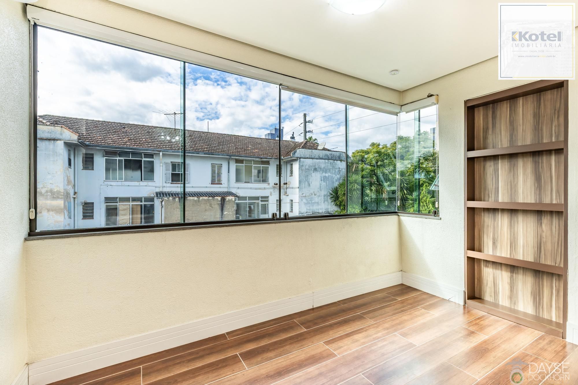 Apartamento no bairro Higienópolis de 3 dormitórios e vaga DESOCUPADO — foto 4